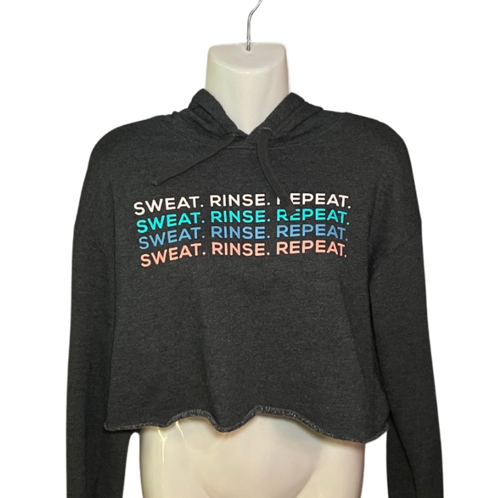 Sweat, Rinse, Repeat Graphic Cropped Long Sleeve Graphic Hooded Sweatshirt Small